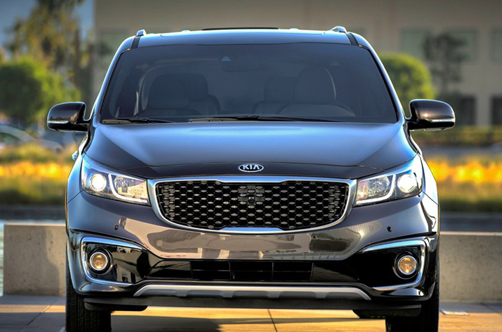 Thuê xe 7 chỗ đi Vĩnh Long hiệu Kia Carnival